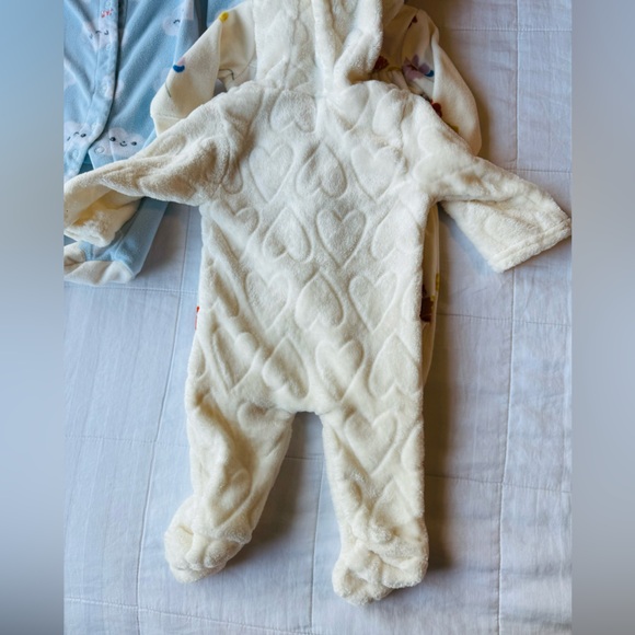 Baby Girl 3 Set Bundle Lot Super Warm Fuzzy Footie Onesies - Picture 6 of 8